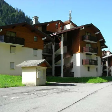 Chatel, 2 Pieces, 4 Personnes - Fr-1-198-240 Châtel