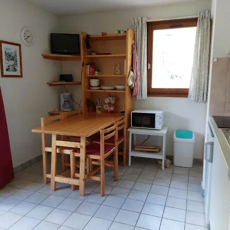 Chatel, 2 Pieces, 4 Personnes - Fr-1-198-240 * Châtel